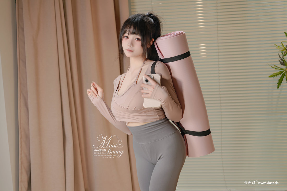 咬一口兔娘(Yiko湿润兔) – NO.236 25.6月作品 上门私教课 [109P]