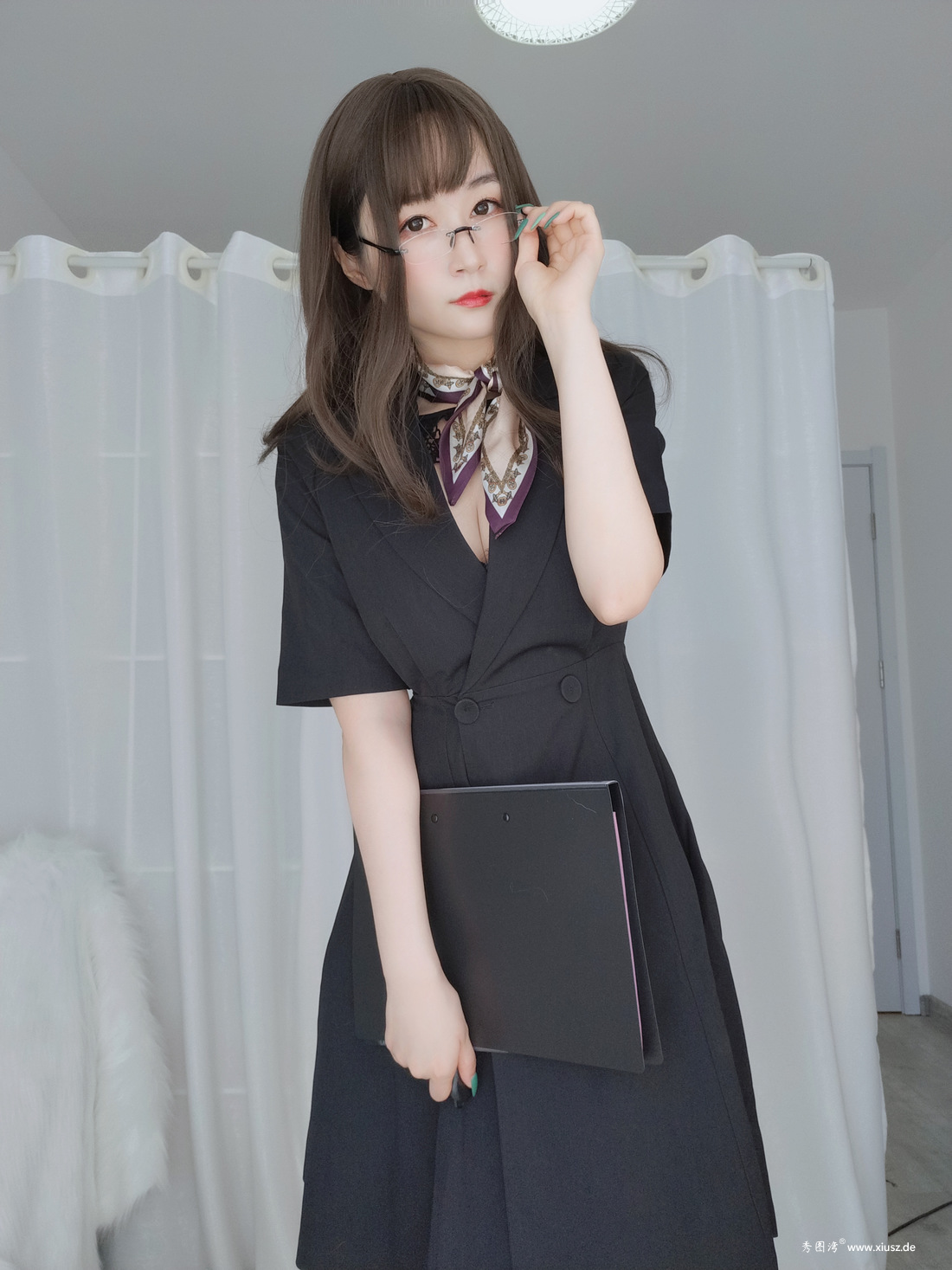 白银81 NO.046 OL下的内衣 [124P]