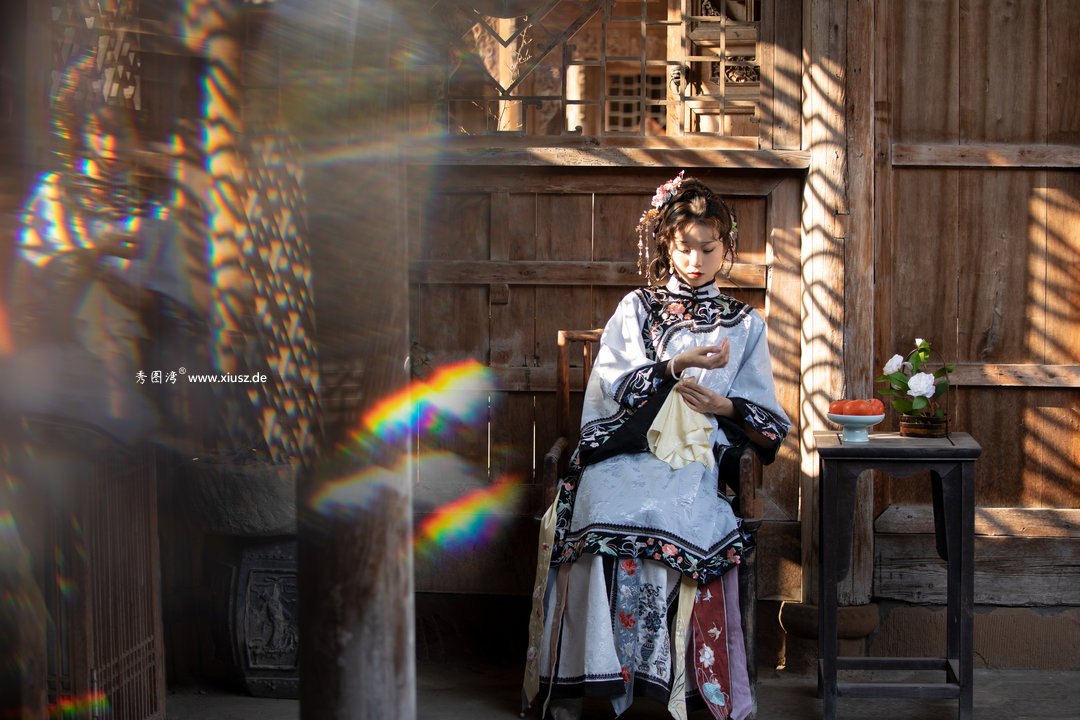 [YITUYU艺图语]2023.05.02 四四方方一片天 一方伊人yi[28+1P]