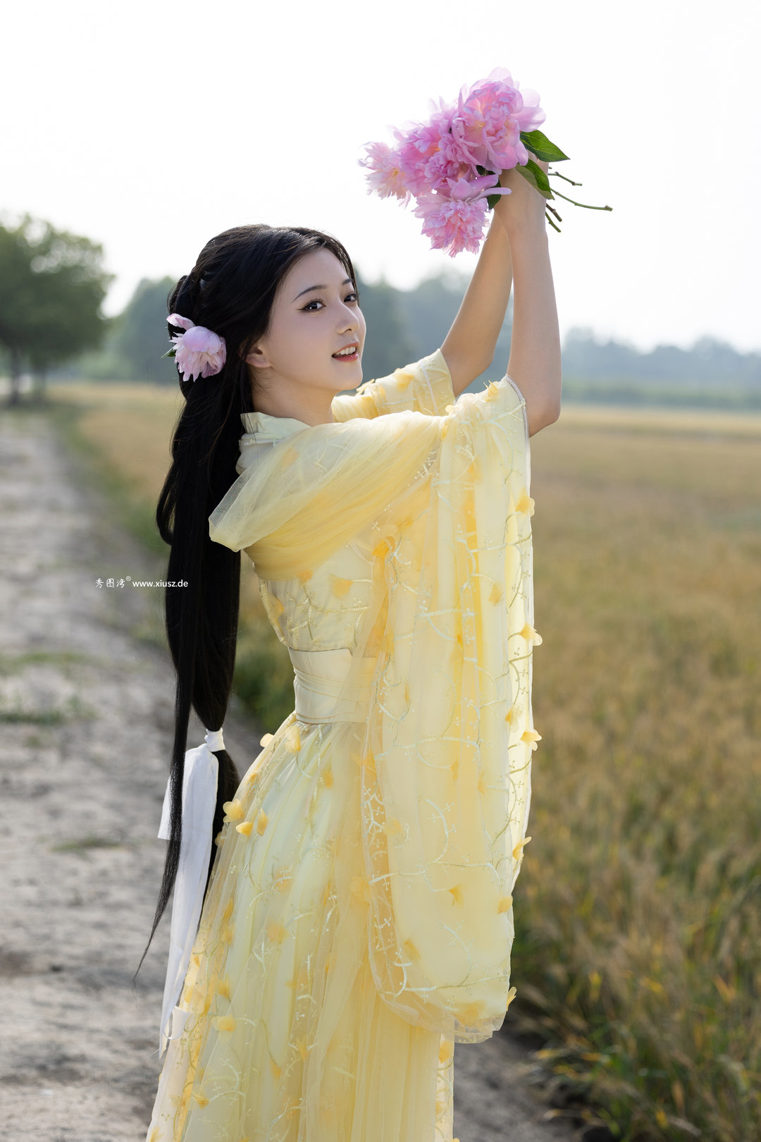 [YITUYU艺图语]2023.05.01 风吹麦浪 若若yuu[21+1P]