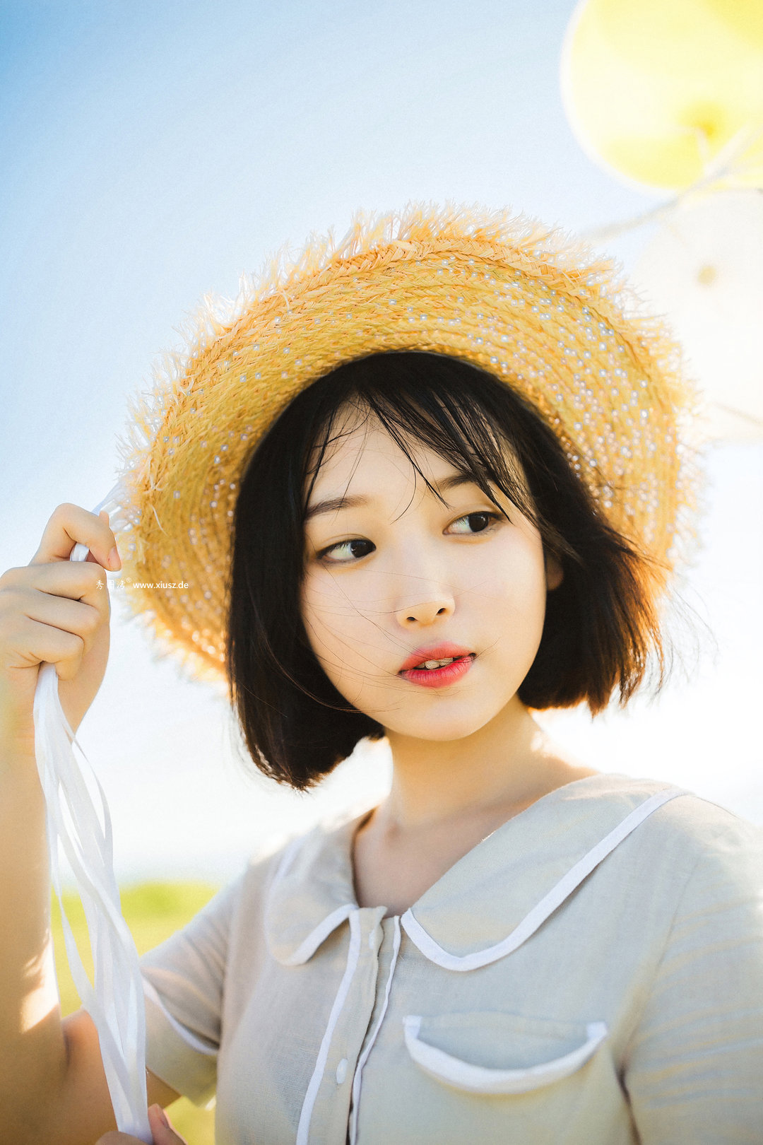 [YITUYU艺图语]2023.04.20 你深邃的眼眸犹如漫天星辰坠入大海 四月青夏[23+1P]