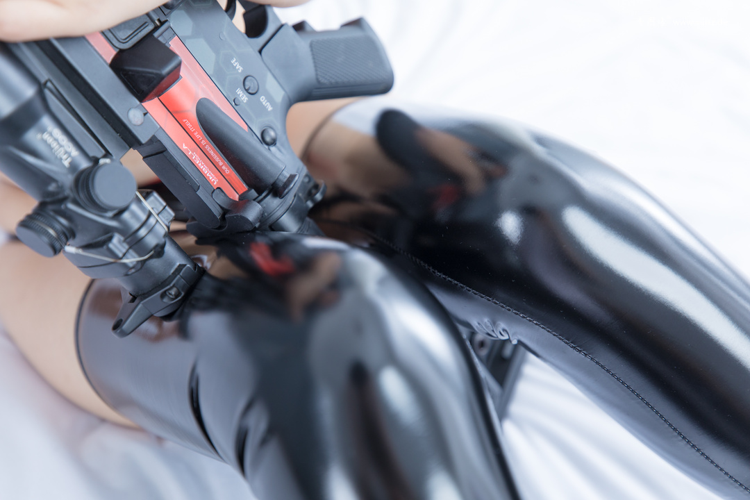 NO.020 神楽坂真冬 - 《デンジャラスフラワーf》 NO.020 神楽坂真冬 - 《デンジャラスフラワーf》