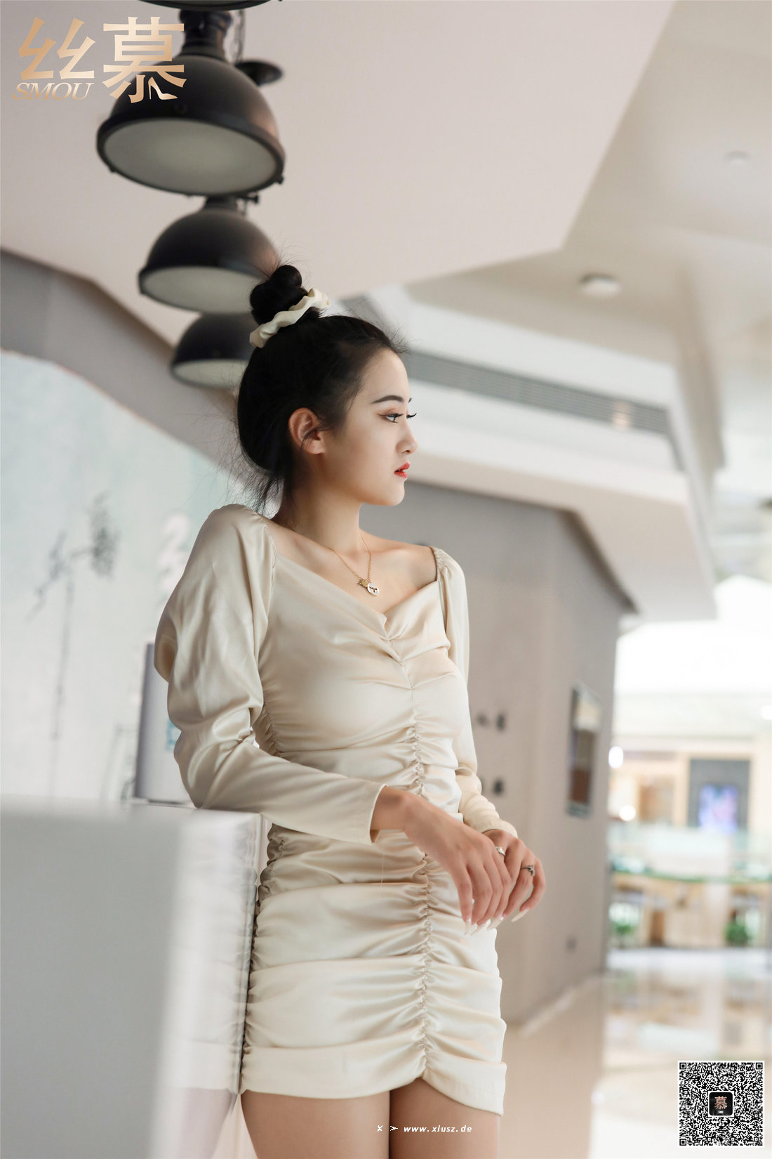 丝慕写真 SM339 菲菲《商场偶遇学姐》 丝慕写真 SM339 菲菲《商场偶遇学姐》