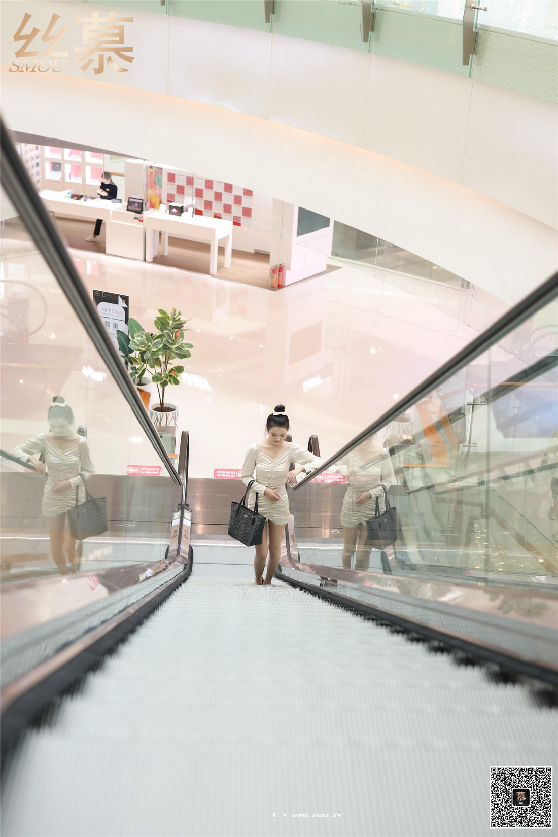 丝慕写真 SM339 菲菲《商场偶遇学姐》 丝慕写真 SM339 菲菲《商场偶遇学姐》