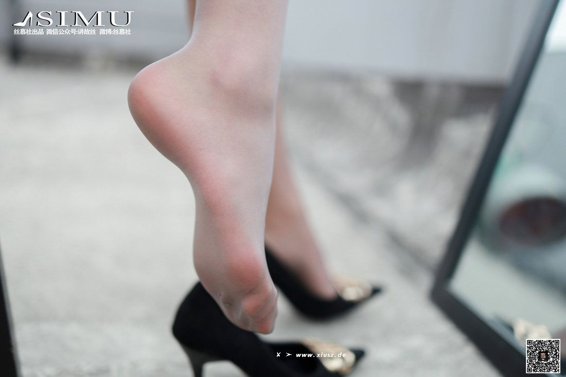 丝慕写真 SM216 诗晴-天台玩耍的诗晴 丝慕写真 SM216 诗晴-天台玩耍的诗晴