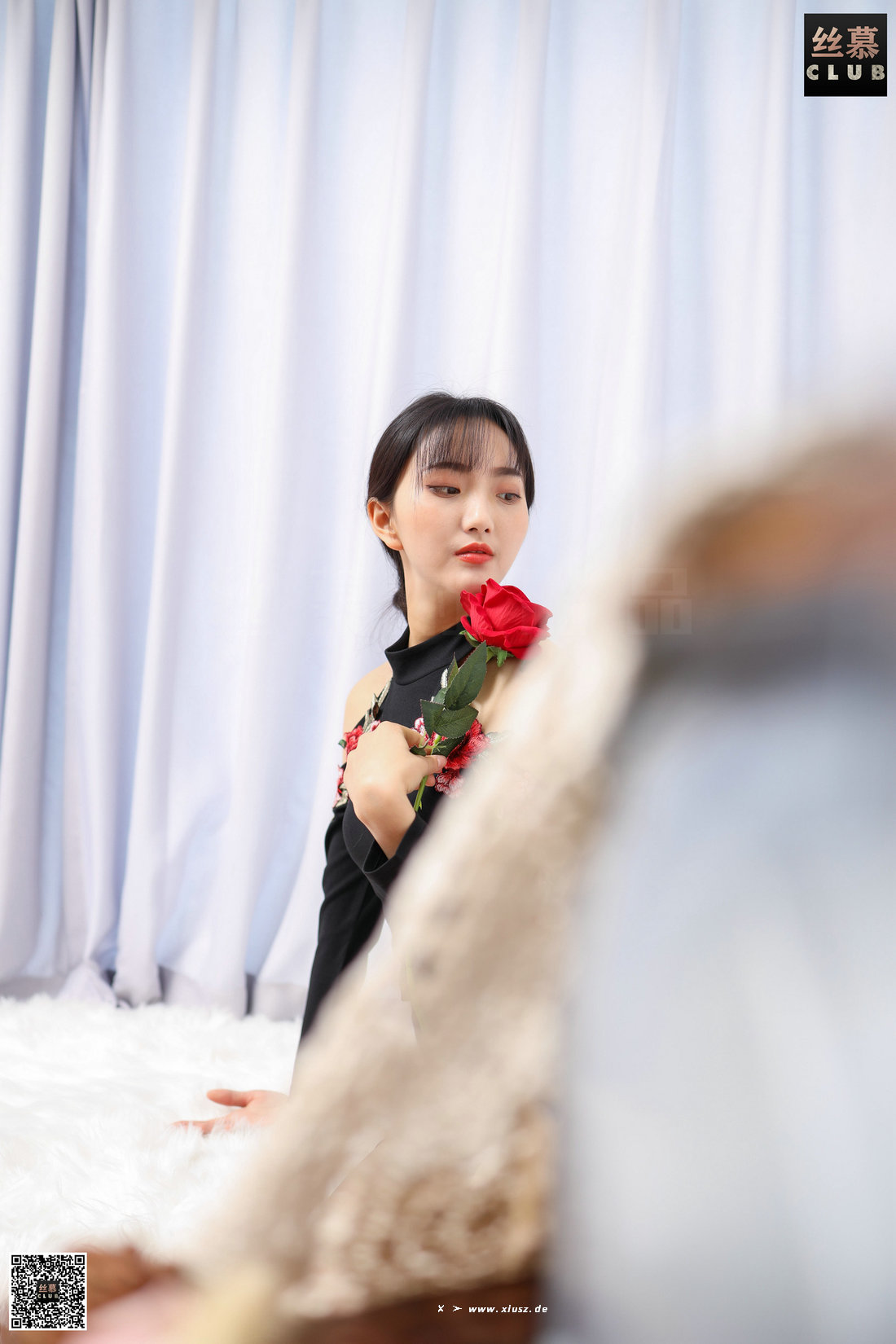 丝慕写真 SM110 佳佳 《佳佳的露肩裙》 丝慕写真 SM110 佳佳 《佳佳的露肩裙》