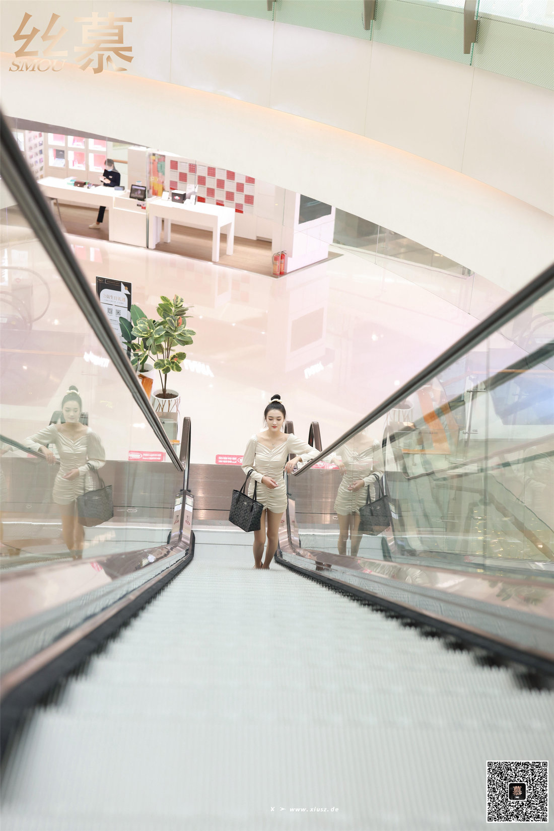 丝慕写真 SM339 菲菲《商场偶遇学姐》 丝慕写真 SM339 菲菲《商场偶遇学姐》