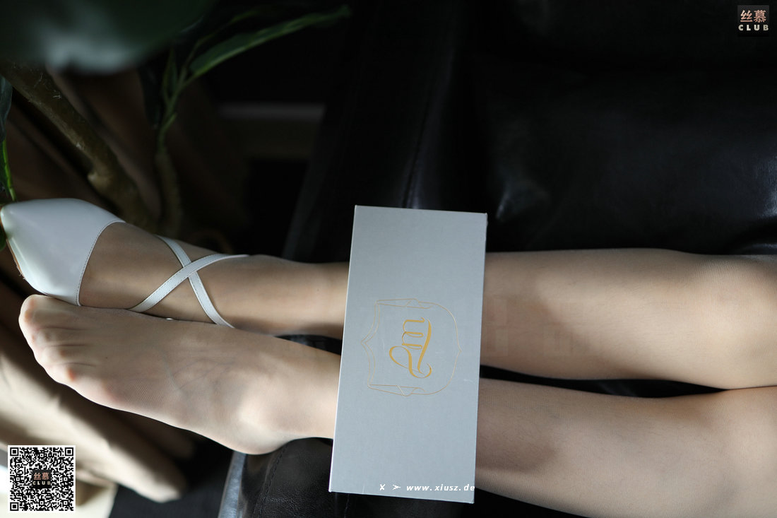 丝慕写真 SM112 新模 《白色高跟鞋》 丝慕写真 SM112 新模 《白色高跟鞋》