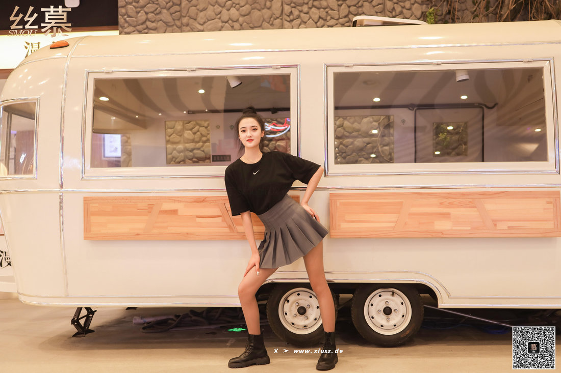 丝慕写真 SM332 紫宁《靴控体验》 丝慕写真 SM332 紫宁《靴控体验》