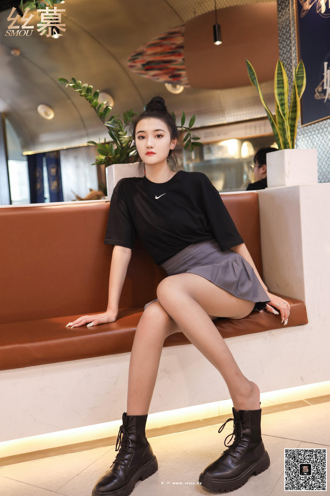 丝慕写真 SM332 紫宁《靴控体验》 丝慕写真 SM332 紫宁《靴控体验》