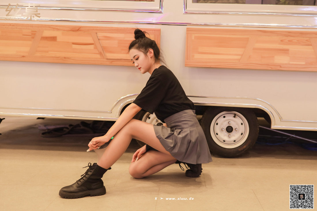 丝慕写真 SM332 紫宁《靴控体验》 丝慕写真 SM332 紫宁《靴控体验》